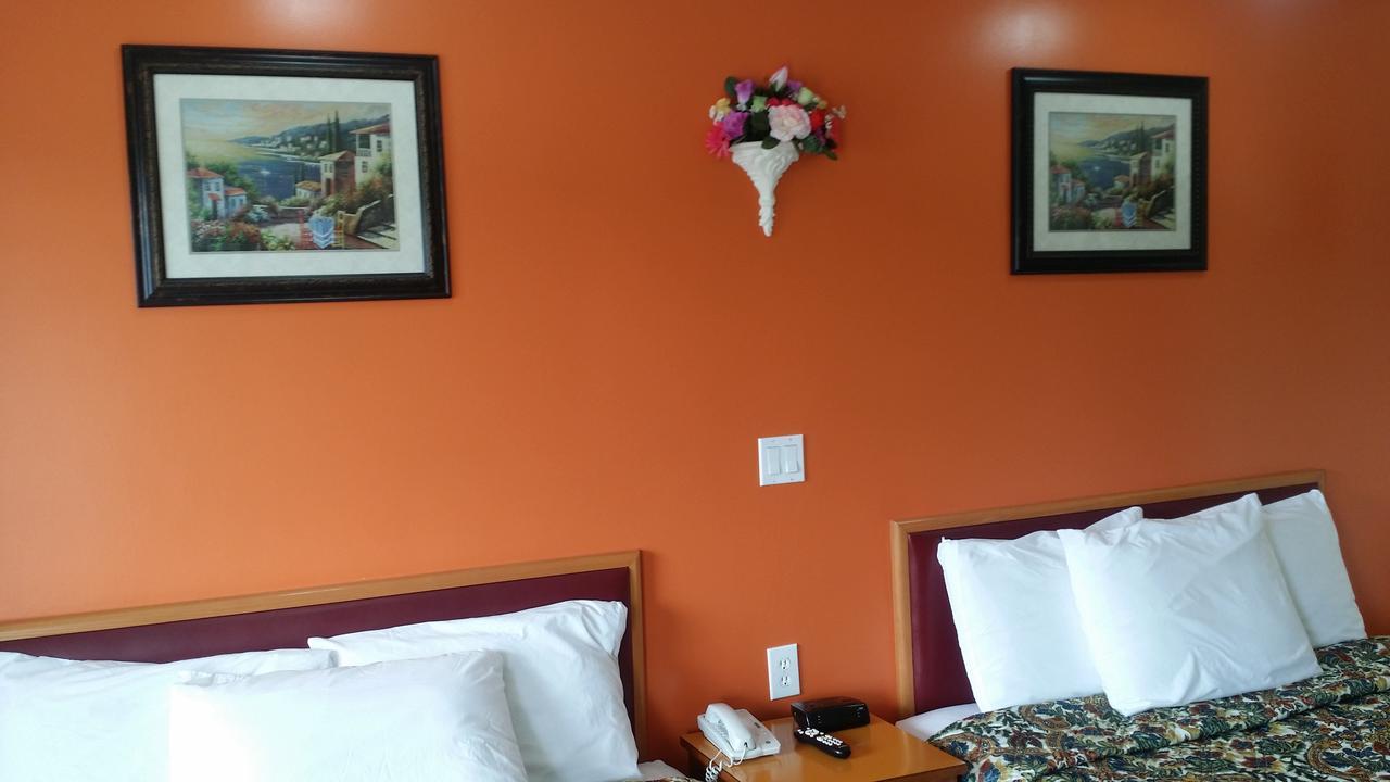 River Mist Inn Sturgeon Falls エクステリア 写真