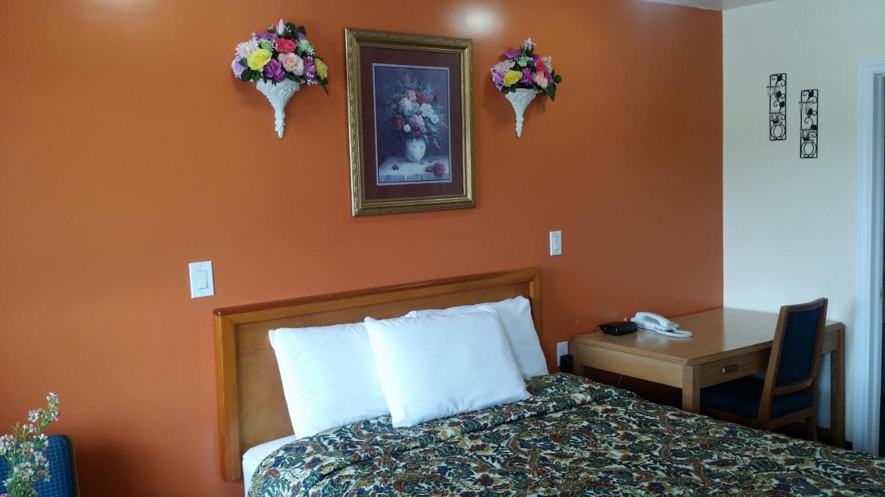 River Mist Inn Sturgeon Falls エクステリア 写真