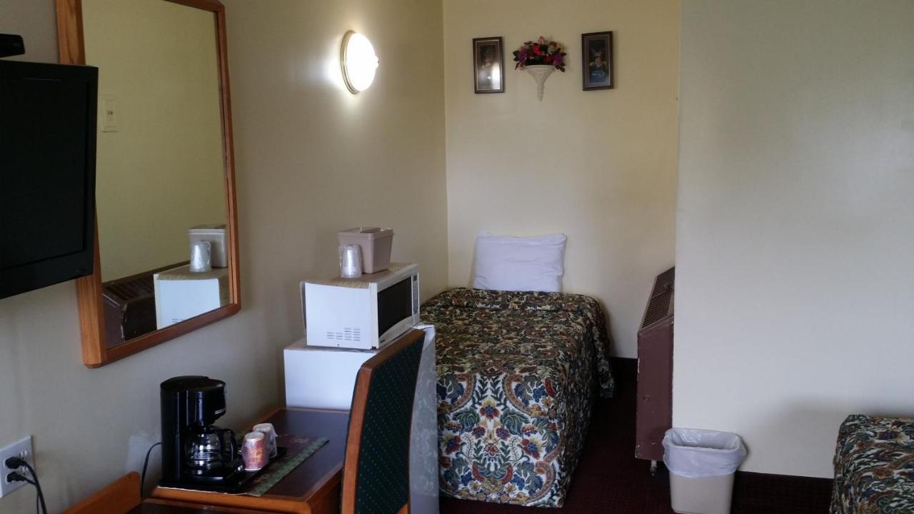 River Mist Inn Sturgeon Falls エクステリア 写真