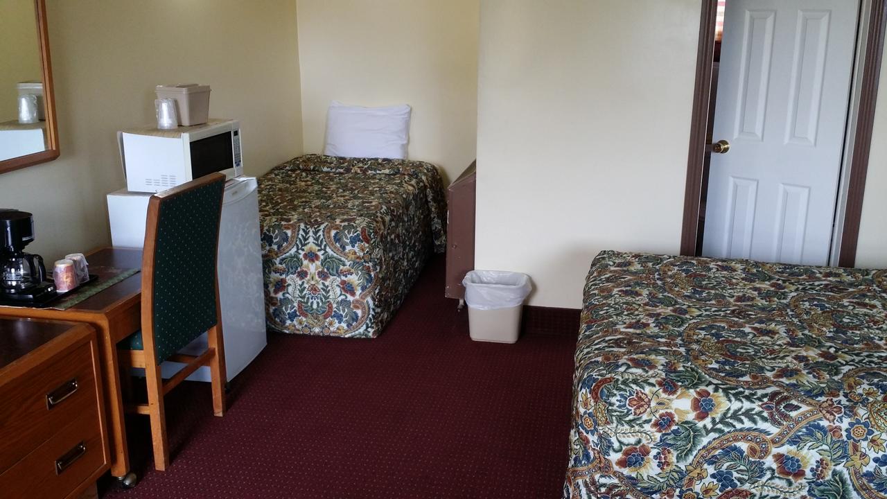 River Mist Inn Sturgeon Falls エクステリア 写真