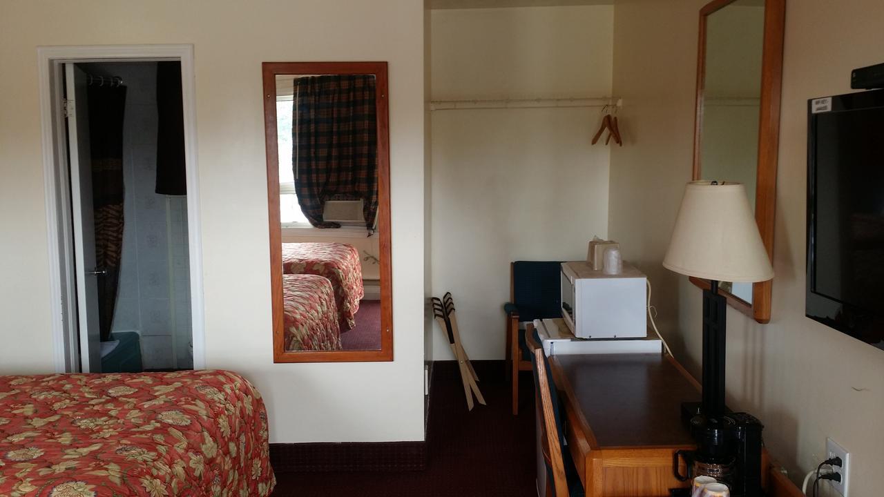 River Mist Inn Sturgeon Falls エクステリア 写真