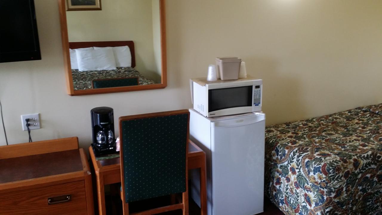 River Mist Inn Sturgeon Falls エクステリア 写真