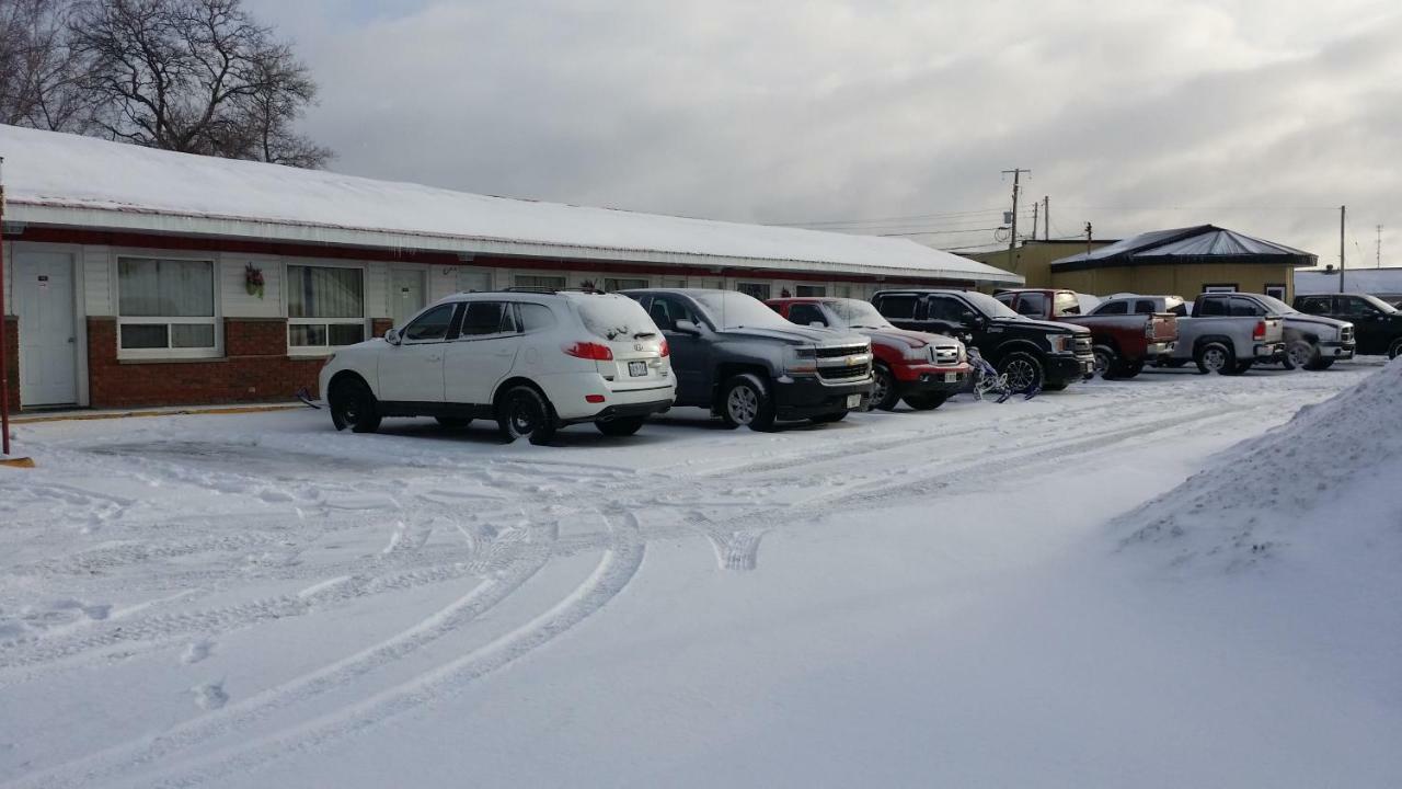 River Mist Inn Sturgeon Falls エクステリア 写真
